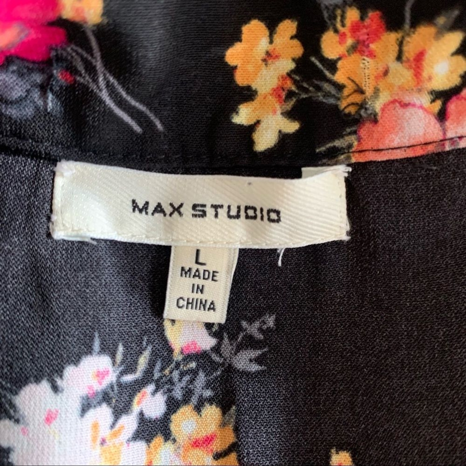 Max Studio Sleeveless Button Down Collared Floral… - image 14