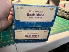 Lot of 2 HO Vintage Roundhouse/MDC Rock Island Caboose Metal Kits as-is