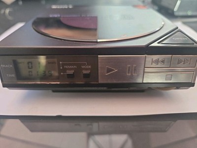 Sony D-50 Discman Tragbarer CD-Player mit Netzteil , Läuft