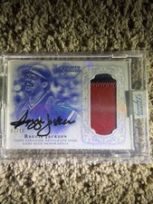 2015 Topps Dynasty - Autographed Patches Reggie Jackson #AP-RJA3 /10 (AU, MEM)