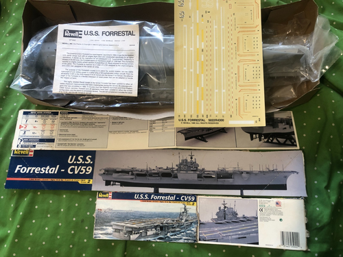 Revell USS Forrestal CV59 ship model kit new complete missing box cover 1/600