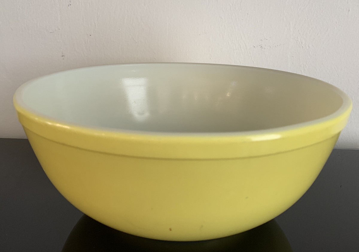 Vintage Pyrex Yellow Mixing Bowl, no Number. 4 Quart. | eBay