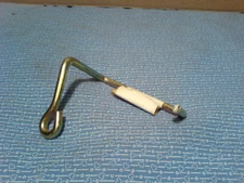 SIMPLICITY WALK BEHIND SNOW BLOWER BELT GUIDE. 1725424SM  NEW OEM PART   B-78