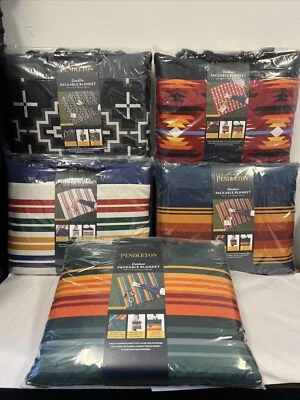 Pendleton Outdoor Packable Blanket Picnic Tailgate Folds & Zips 60x72 inches