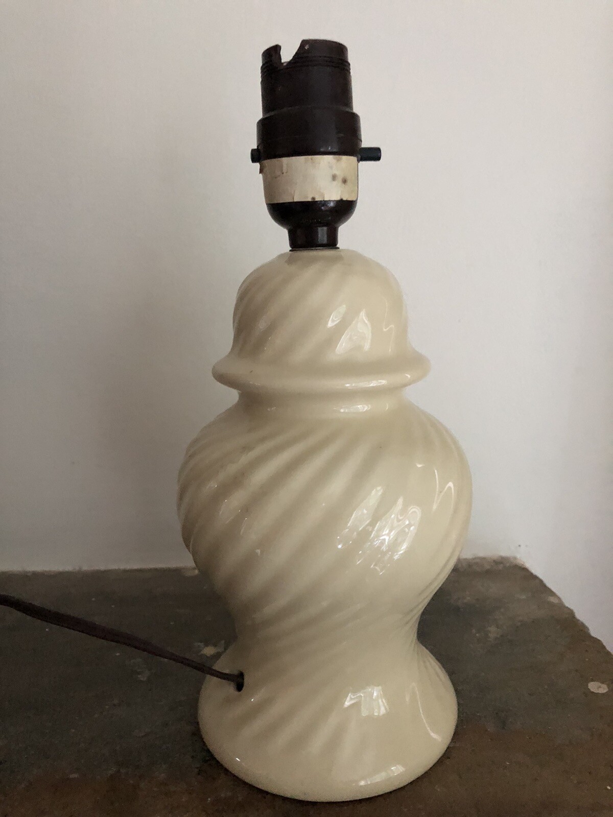 Vintage Cream Ginger Jar Lamp eBay