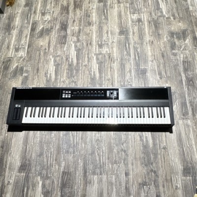 Native Instruments Kontrol S88 88-Key Weighted Keyboard Controller