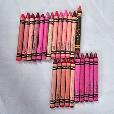 Crayola Crayons Lot Multicolor Pink Red Purple Shades Assorted Colors