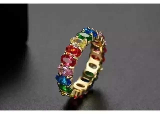 Anillo de eternidad completo multicolor de corte ovalado de 2,70 quilates enchapado en oro amarillo de 14 quilates Foto 2 de 4