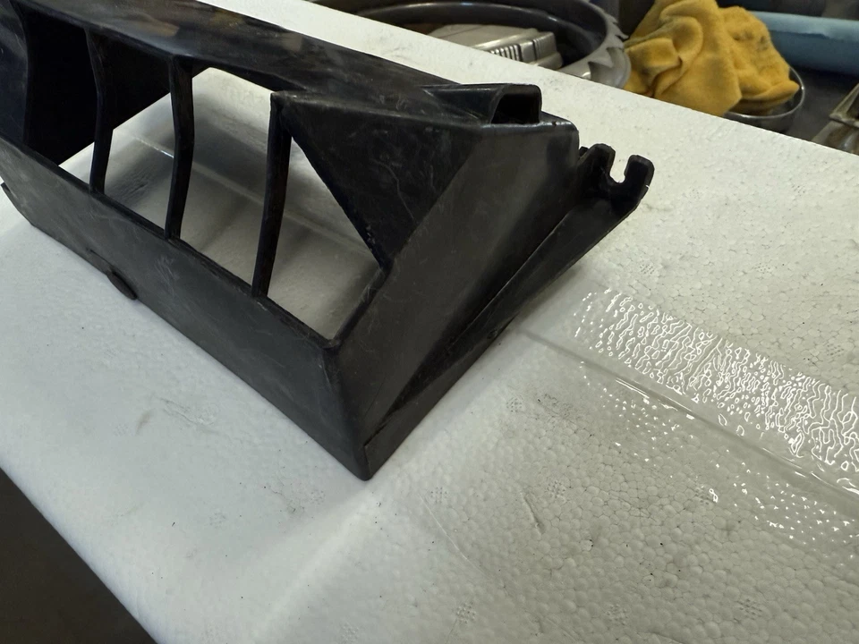 1966 1967 Ford Fairlane Mercury Comet Heater Vent Deflector C6OA-18C306-F - Image 4 of 4