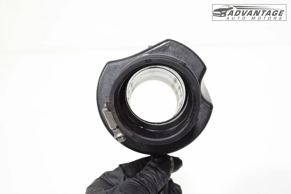 2016-2023 CHEVROLET CAMARO ENGINE AIR CLEANER OUTLET HOSE DUCT PIPE TUBE OEM - Image 4 of 4