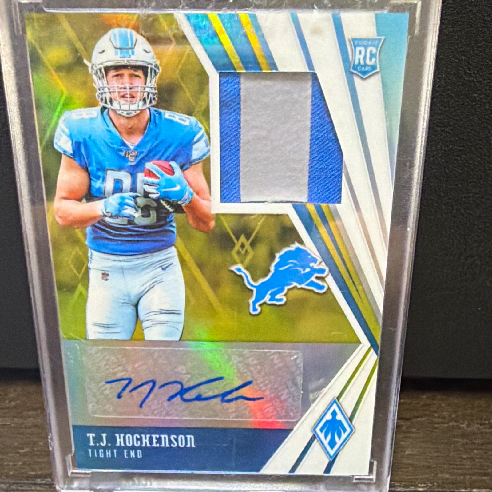 TJ Hockenson Panini Phoenix Rookie Autograph Jersey #TJ Yellow Prime