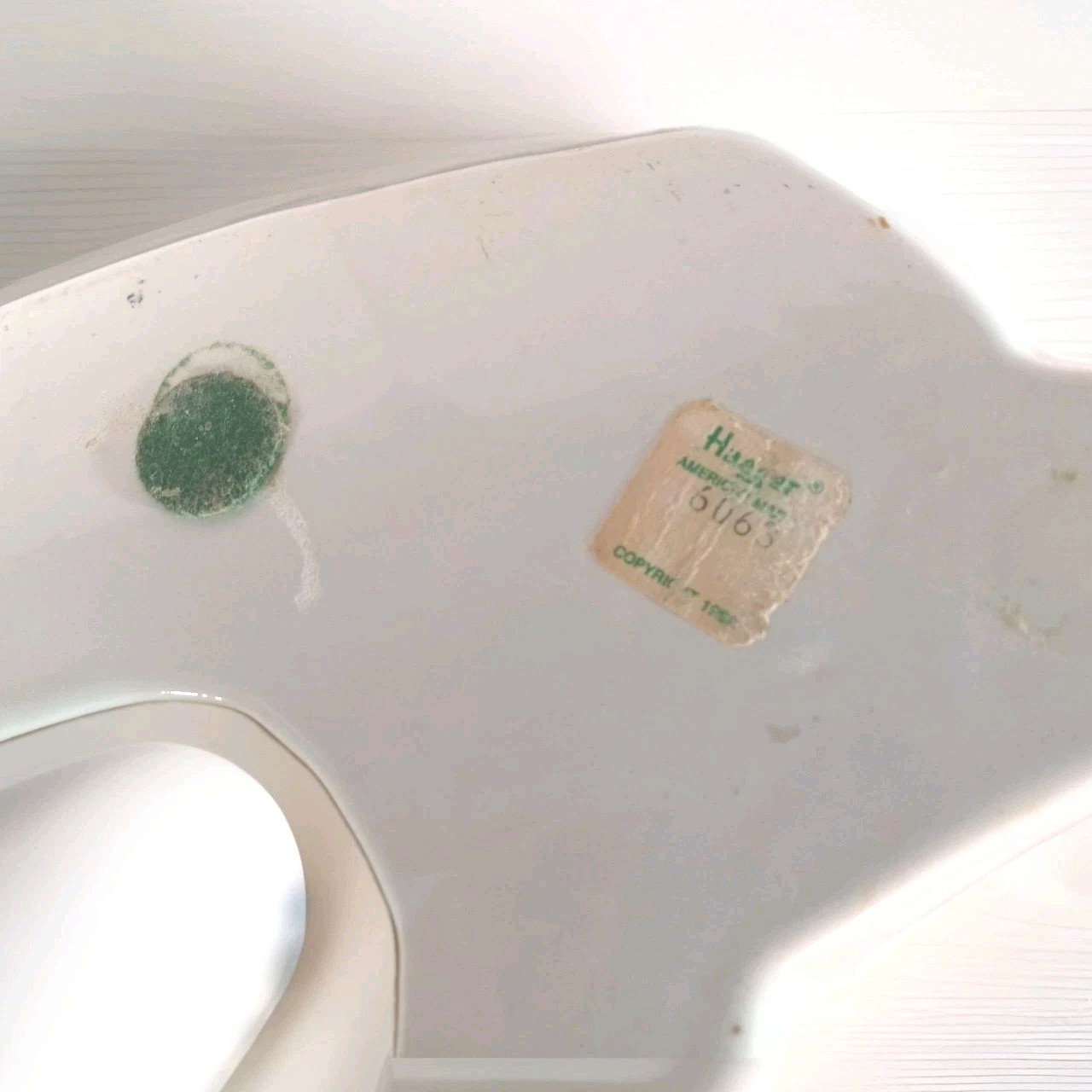 Large Cat Royal Haeger White Ceramic Recumbant Cat Sculpture Figure 14.5"