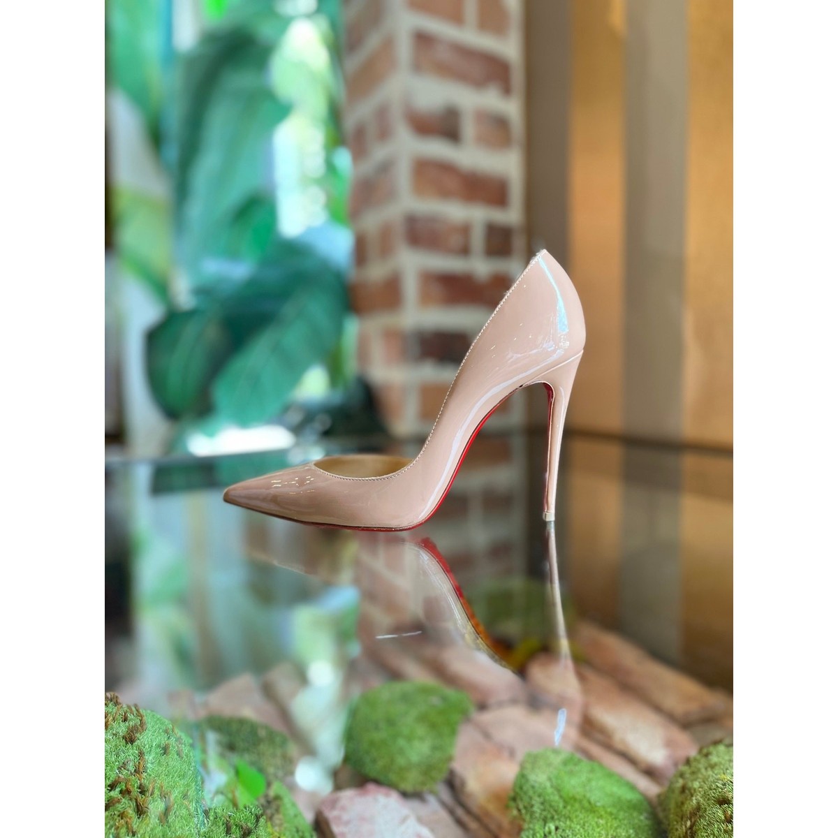 CHRISTIAN LOUBOUTIN Iriza Patent Calf Leather Pumps