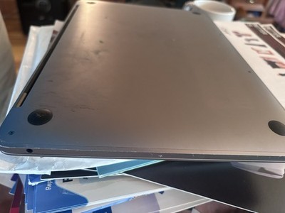 Apple MacBook Pro 2017 13''   i5  8GB 256GB Battery Service Recommended