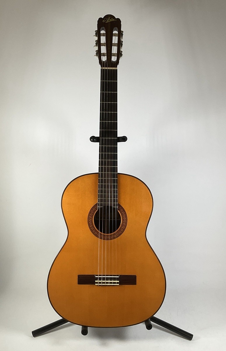 【美品】ARIA アコースティックギター Aria Model A555 Classical Acoustic Guitar Made In Japan With Gig