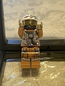 LEGO Star Wars: Finch Dallow Variant RARE FROM 75188 (NEW) comes with cool case!