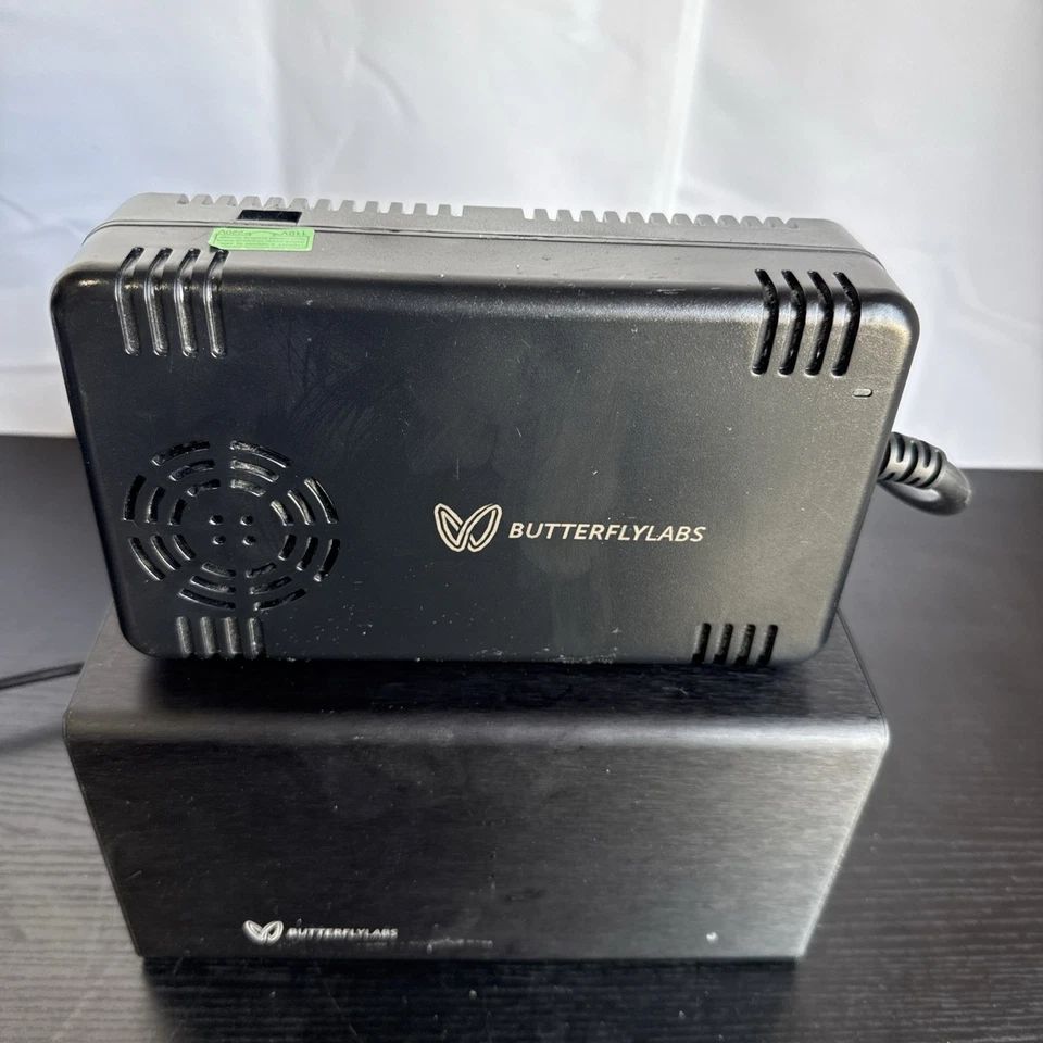 Butterfly Labs Bitcoin Miner - SGL600g Bitcoin Tested Powers On Comes With PSU Foto 2 de 4