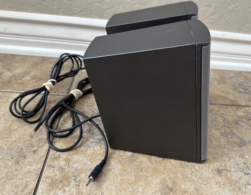 BOSE Companion 2 Series II PC Multimedialny system głośników - Zdjęcie 4 z 7