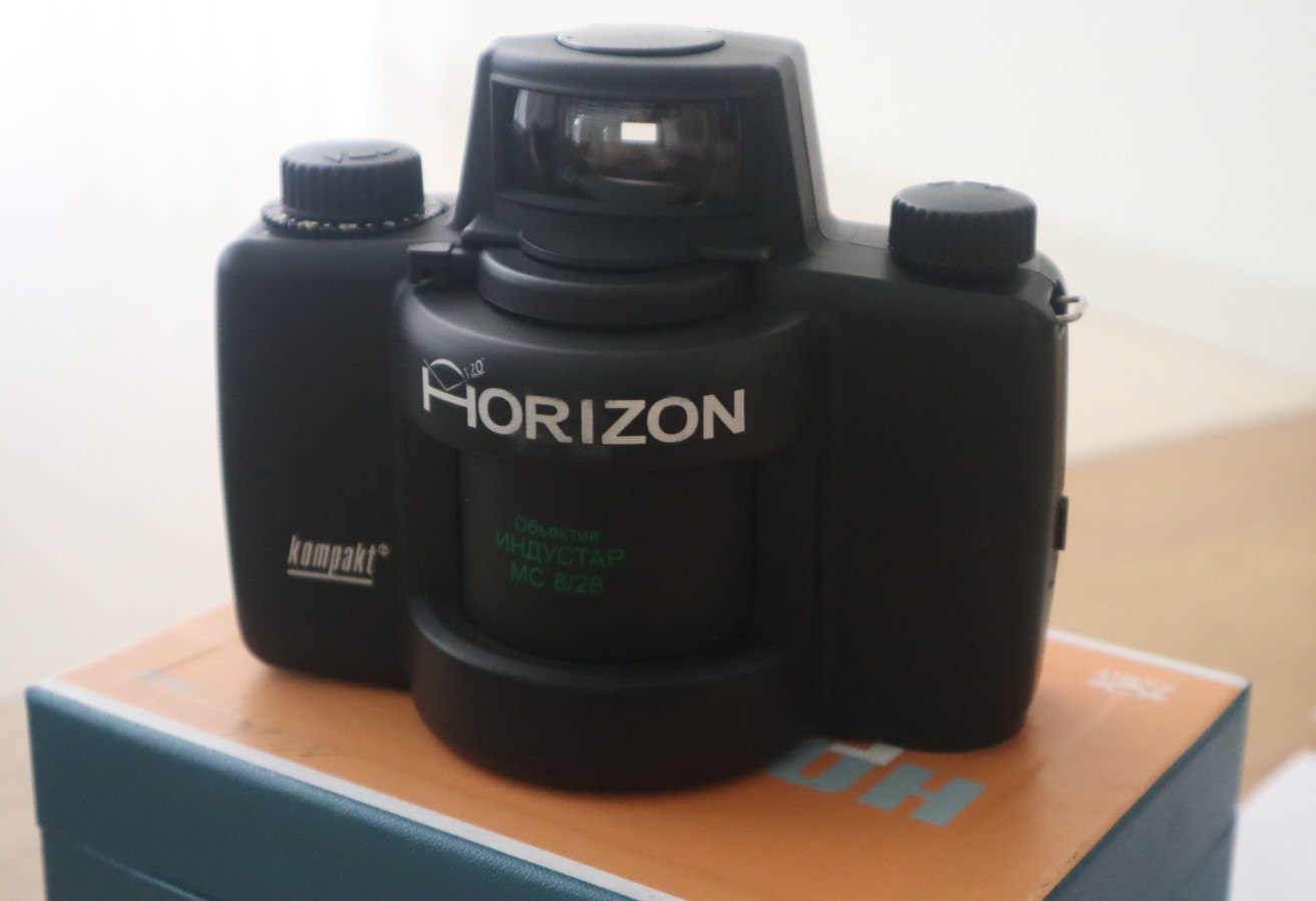 fotocamera panoramica macchina fotografica Horizon Kompakt lomografia quasi nuov