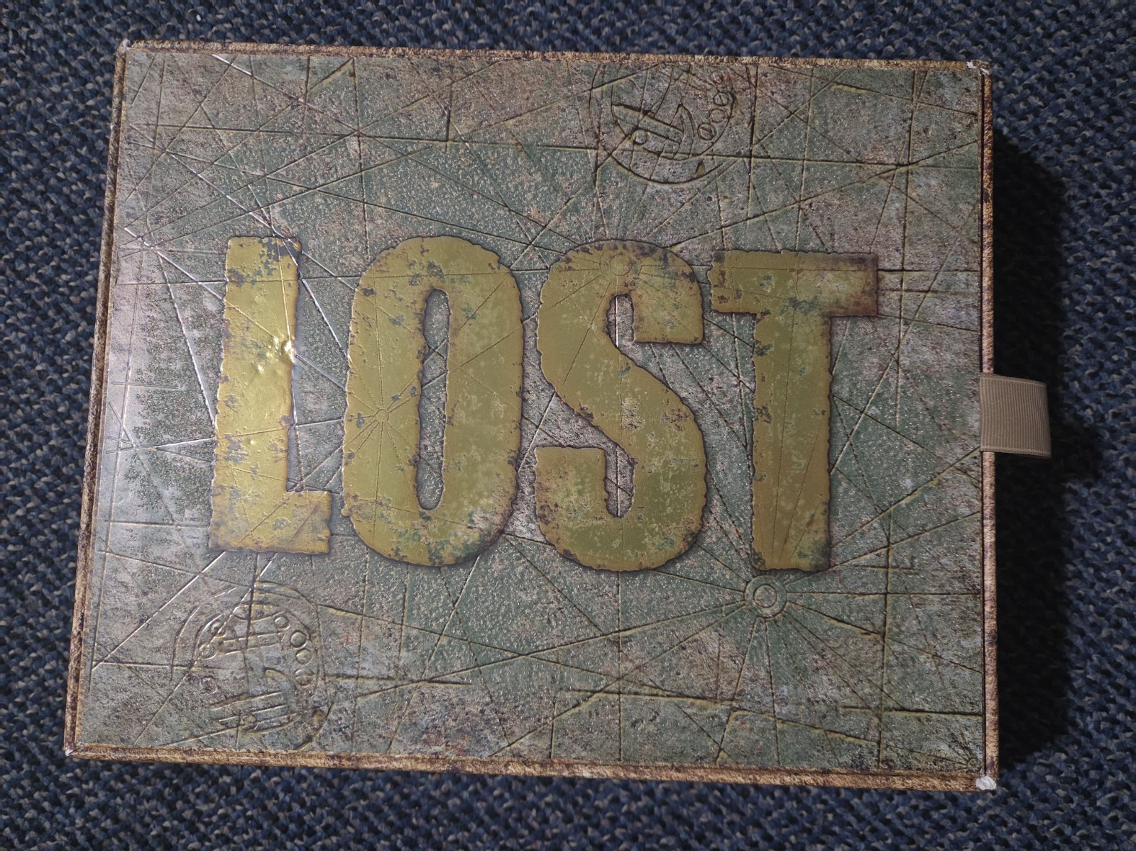 Lost the Complete Collection Pyramid Collectors Edition DVD Set (No Flashlight)