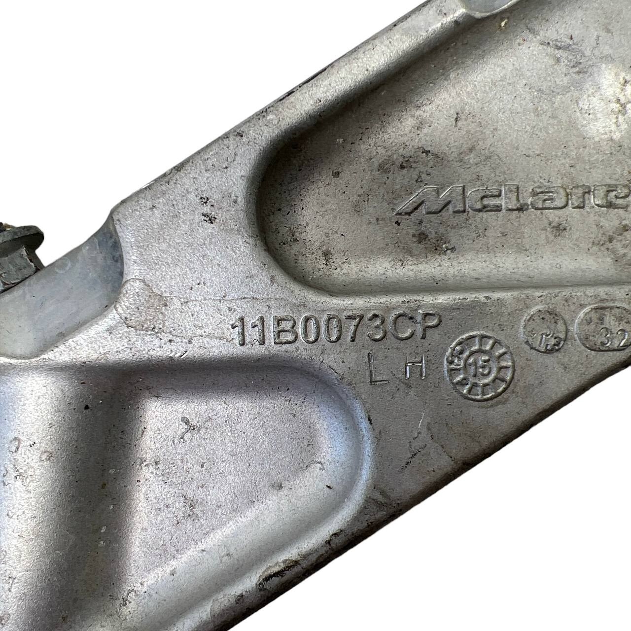 2016 2017 2018 2019 2020 2021 MCLAREN 570S LEFT REAR UPPER CONTROL ARM DRIVER