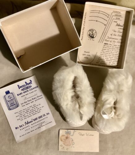 Mrs DAY’S Ideal BABY Shoe Size 1 White QUILTED SATIN Booties