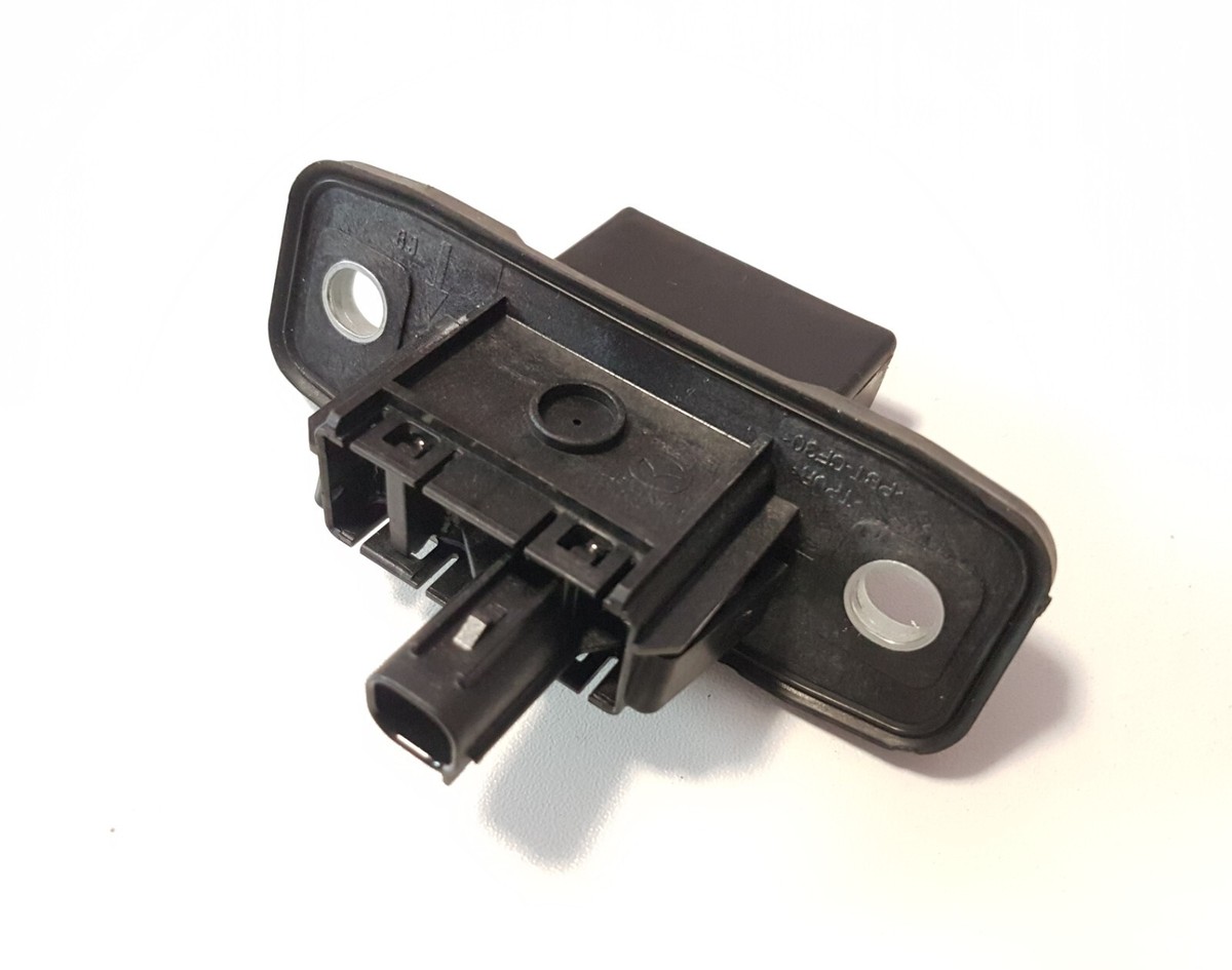 コマたろう出品　7/12 MAZDA CX-5 2.0 PETROL 2022 RHD TAILGATE EXTERIOR HANDLE OEM K7400