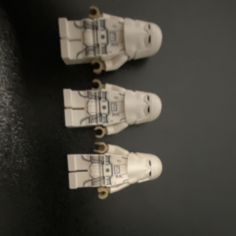 LEGO Minifigure Lot 3 White Armor Figures w/ Helmets & Heads