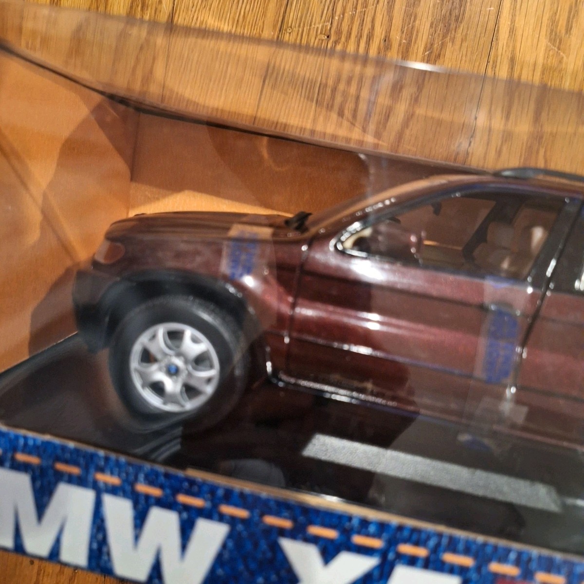  X5 ミニカー レッド 1:18 SCALE DIECAST MOTORMAX BMW X5 BURGANDY METALLIC #73105 | eBay