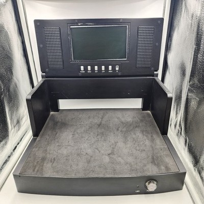 TITAN Universal Pro Player Console Testing Station 7'' LCD Screen *untested