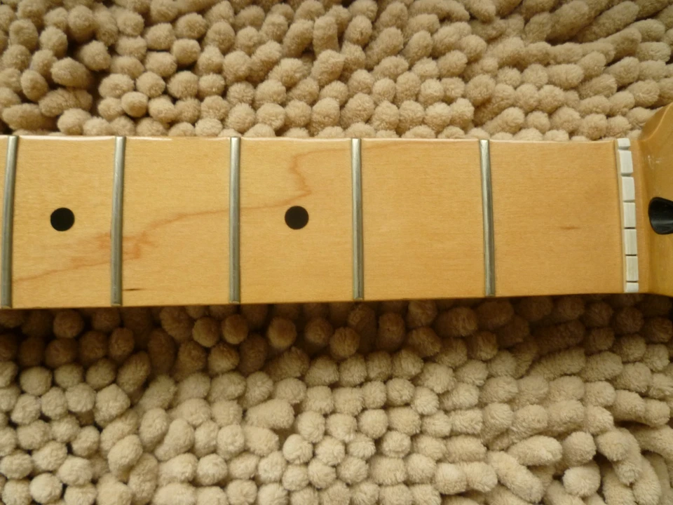 Fender Player Stratocaster Strat Cuello y afinadores Tablero de arce 22 trastes ¡Excelente! Foto 2 de 4