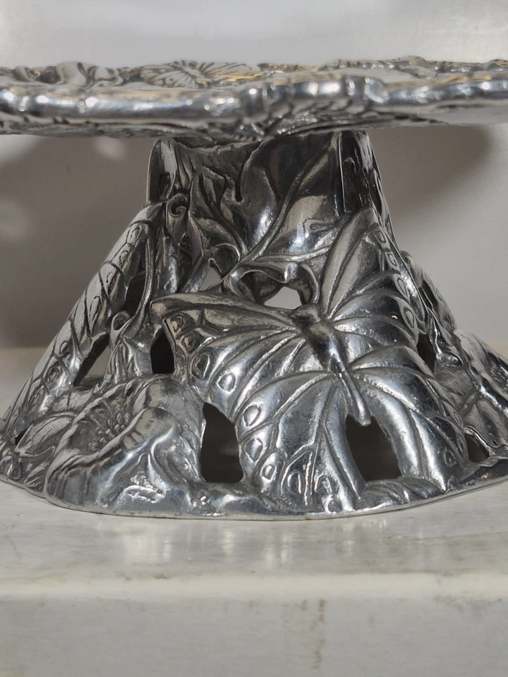 2003 ARTHUR COURT Pedestal 8” Diâmetro Suporte para Bolo Borboletas Flores Assinado - Imagem 4 de 4
