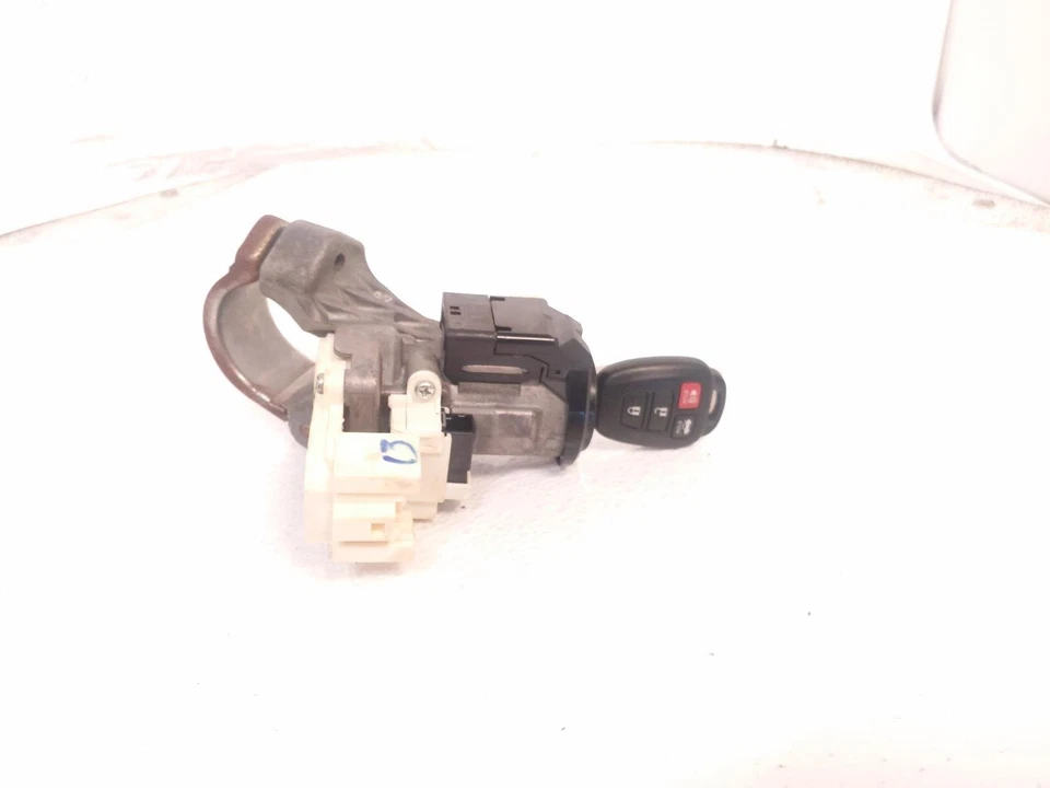 Cilindro de bloqueo de encendido de transmisión automática Toyota Corolla 2014-2019 con llave 45020-02500 Foto 3 de 4