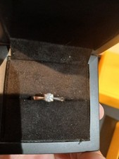 18k white gold and natural diamond ring  0.20ct si2 size j fully boxed