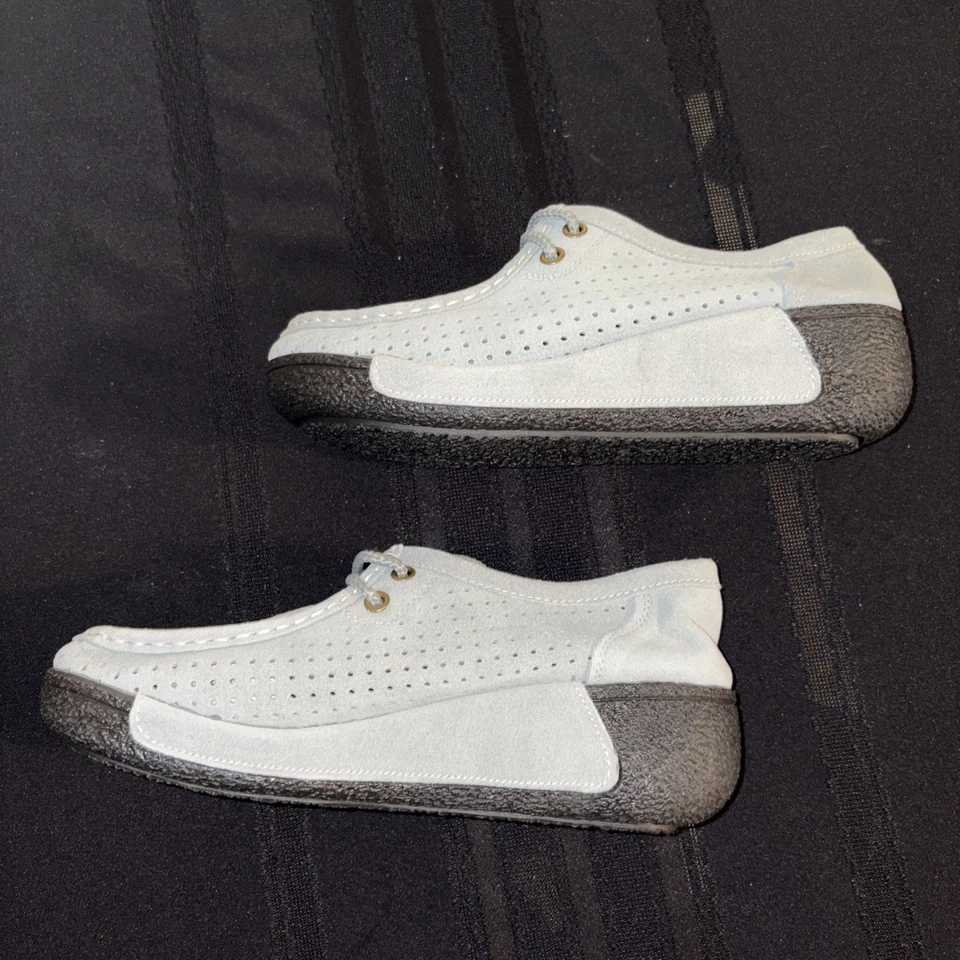 Blue Hush Puppies womens Size 10 - Image 3 of 4