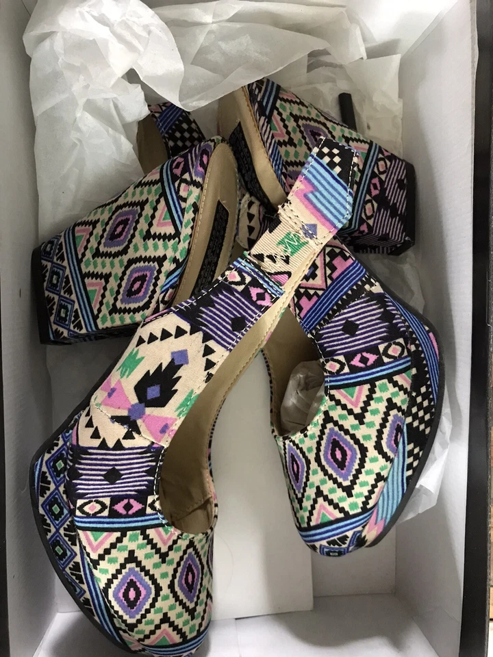 Anthropologie Deena & Ozzy Aztec Sling Back Platform Heels SIZE 7 - Image 3 of 4