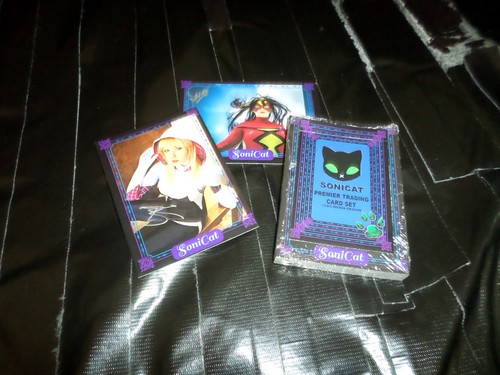 SONICAT COSPLAY LIMITED EDITION PREMIER TRADING CARD SET W/ 2 AUTOGRAPH CARDS - Foto 2 di 2