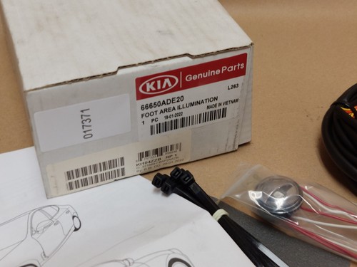 Kia Stringer Red Front Footwell Illumination Kit 2018-on 66650ADE20 Genuine - Picture 4 of 9