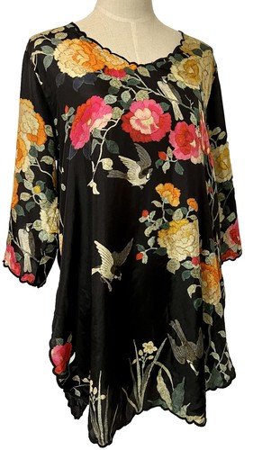 Johnny Was Charlotte Rose Size PM Silk Tunic Black Floral Birds Easy Care FLAW