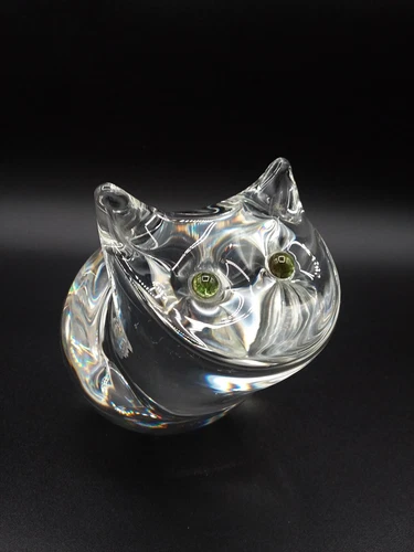 Steuben Glass Crystal Cat With Tourmaline Green Eyes #8274 Paperweight.
