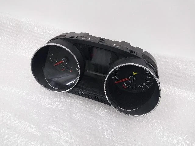 2015 Volkswagen Polo Instrument Clusters 6C0920741A - Image 3 of 4