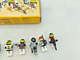 LEGO 6704 Minifigure Pack MIB BOX Space Blacktron M Tron M-Tron Figures Figures