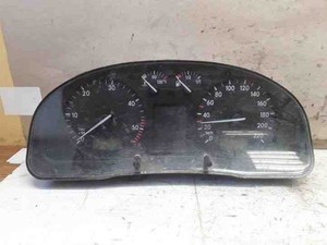 VW PASSAT Variant B5 3B6 Kombiinstrument 09051940090 1.90 Diesel 74kw 25492522