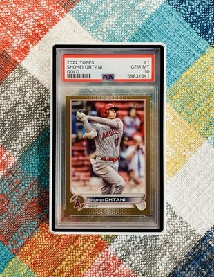 PSA 10 2022 Topps Shohei Ohtani #1 GOLD (1550/2022) POP 22