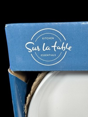 Sur La Table ホワイト プレート 4枚セット Sur La Table ホワイト