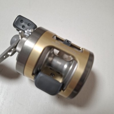 Moulinet casting gaucher carnassier abu garcia revo mgxtreme 2 | Pacific Pêche
