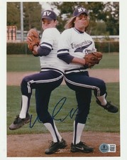 MATT DAMON Signed 8x10 PHOTO Beckett Authenticated (BAS)