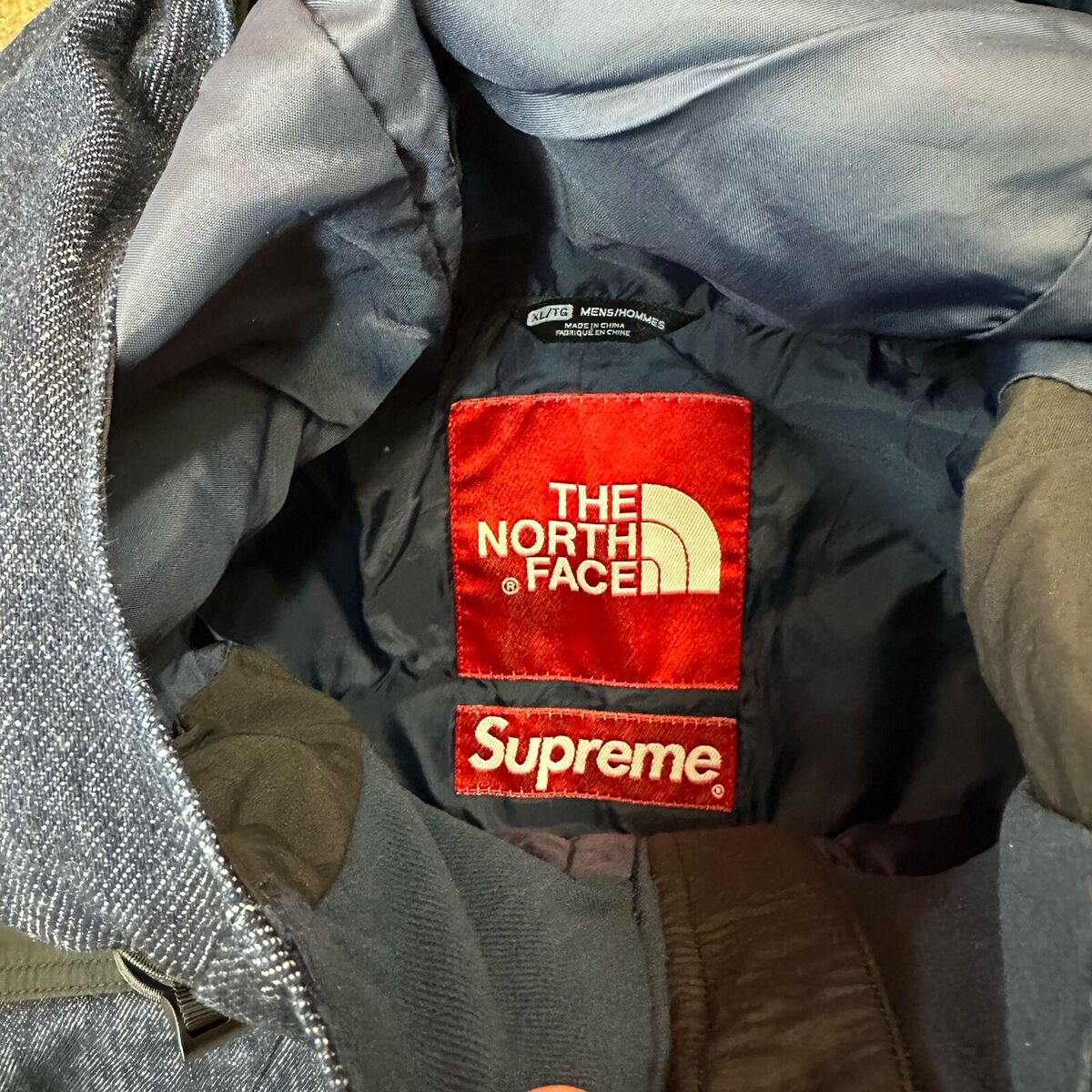 New XL Supreme x The North Face Denim Dot Shot Hooded Jacket New XL Supreme x The North Face Denim Dot Shot Hooded Jacket