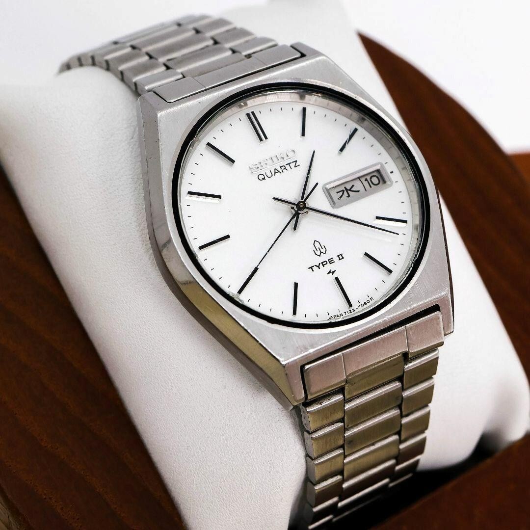 Vintage Seiko Quartz Type II 7123 7080 November 1980 Kanji