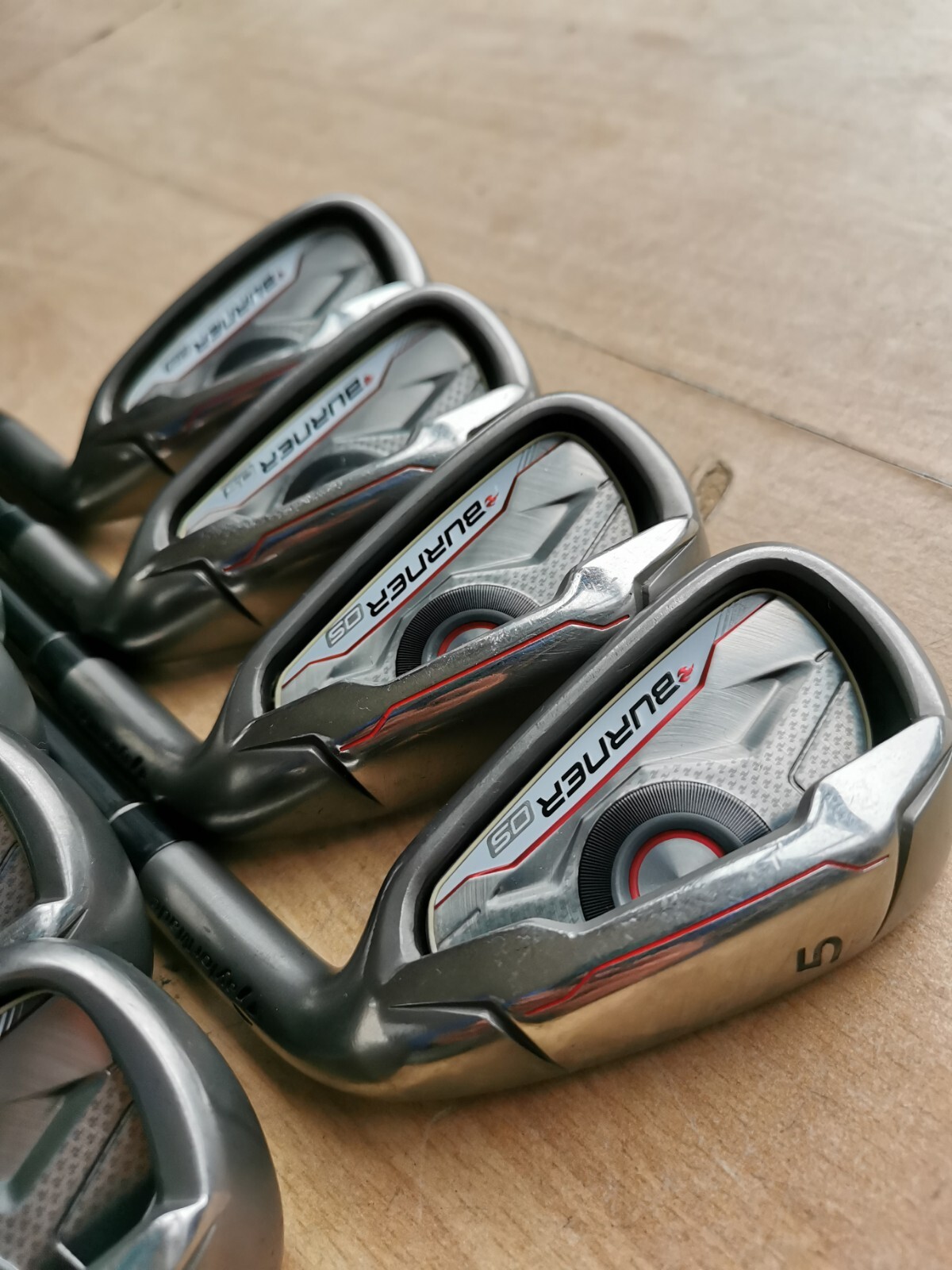 Taylormade burner os irons. 5sw+aw. Regular Flex. Graphite Shafts eBay